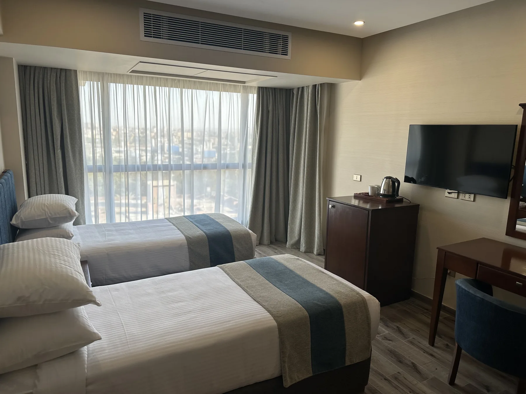 Deluxe Pyramids View Room - Twin Beds